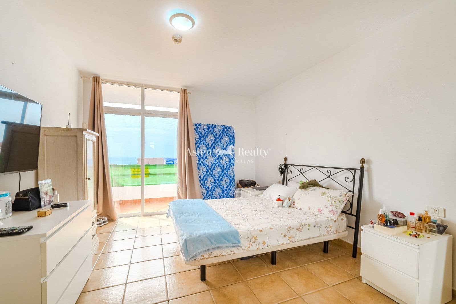 1 soverom Leilighet til salgs i Playa Paraiso med svømmebasseng - € 178 500 (Ref: 9417587)