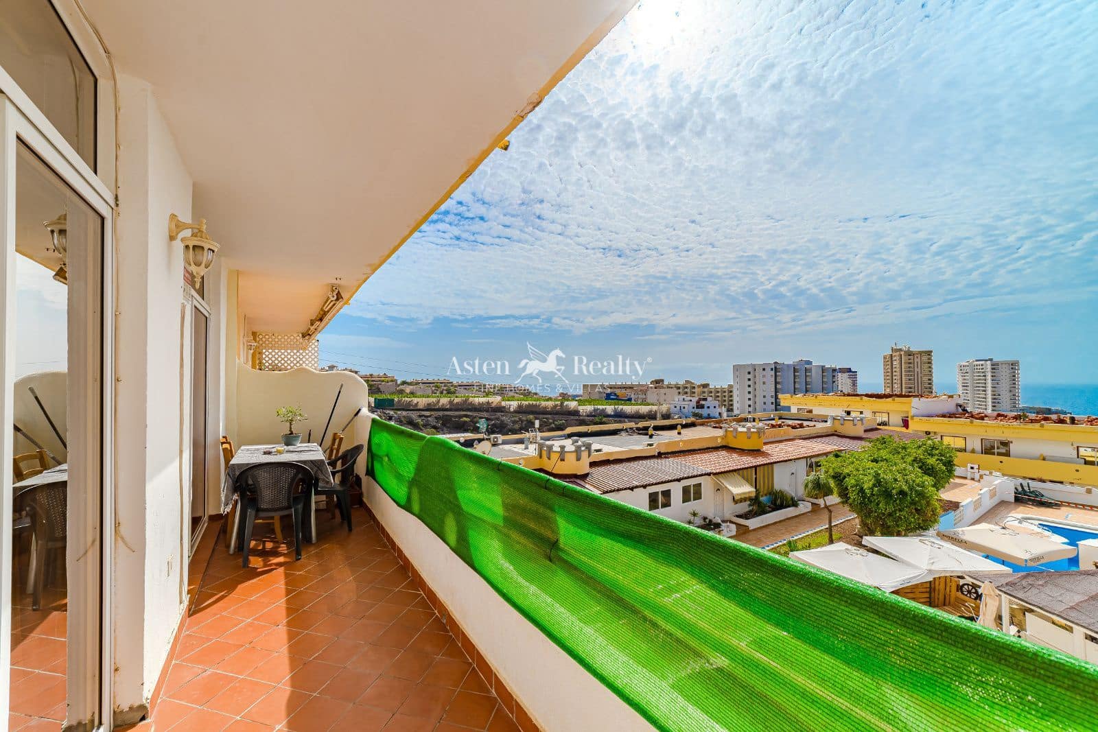 1 soverom Leilighet til salgs i Playa Paraiso med svømmebasseng - € 178 500 (Ref: 9417587)