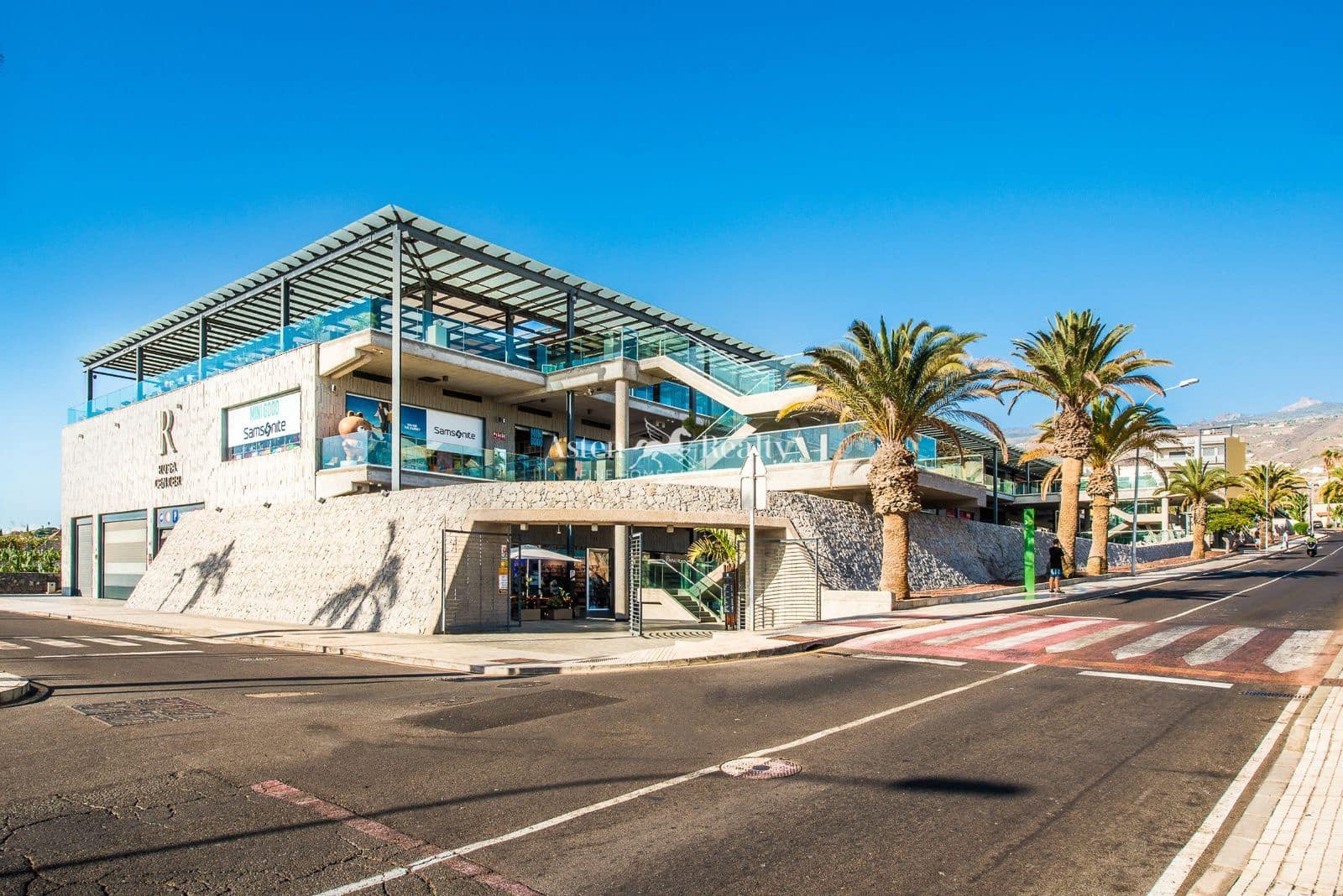 1 soverom Leilighet til salgs i Playa Paraiso med svømmebasseng - € 178 500 (Ref: 9417587)