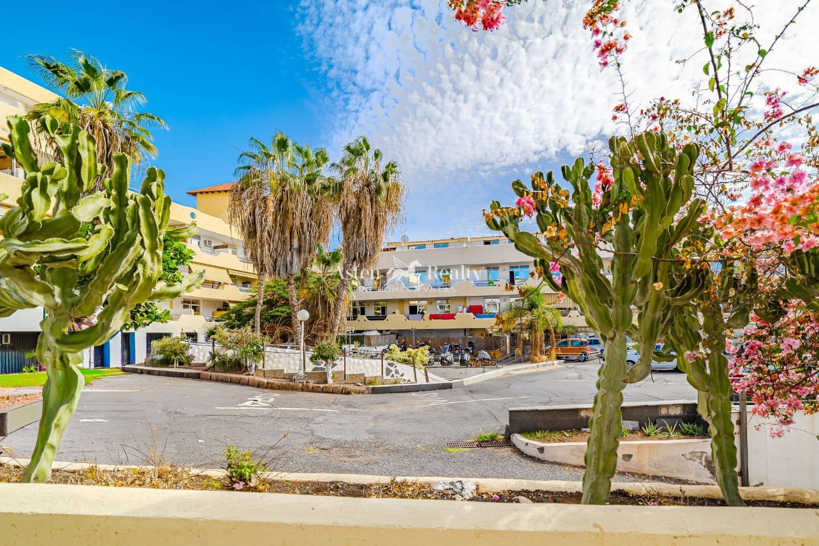 1 soverom Leilighet til salgs i Playa Paraiso med svømmebasseng - € 178 500 (Ref: 9417587)