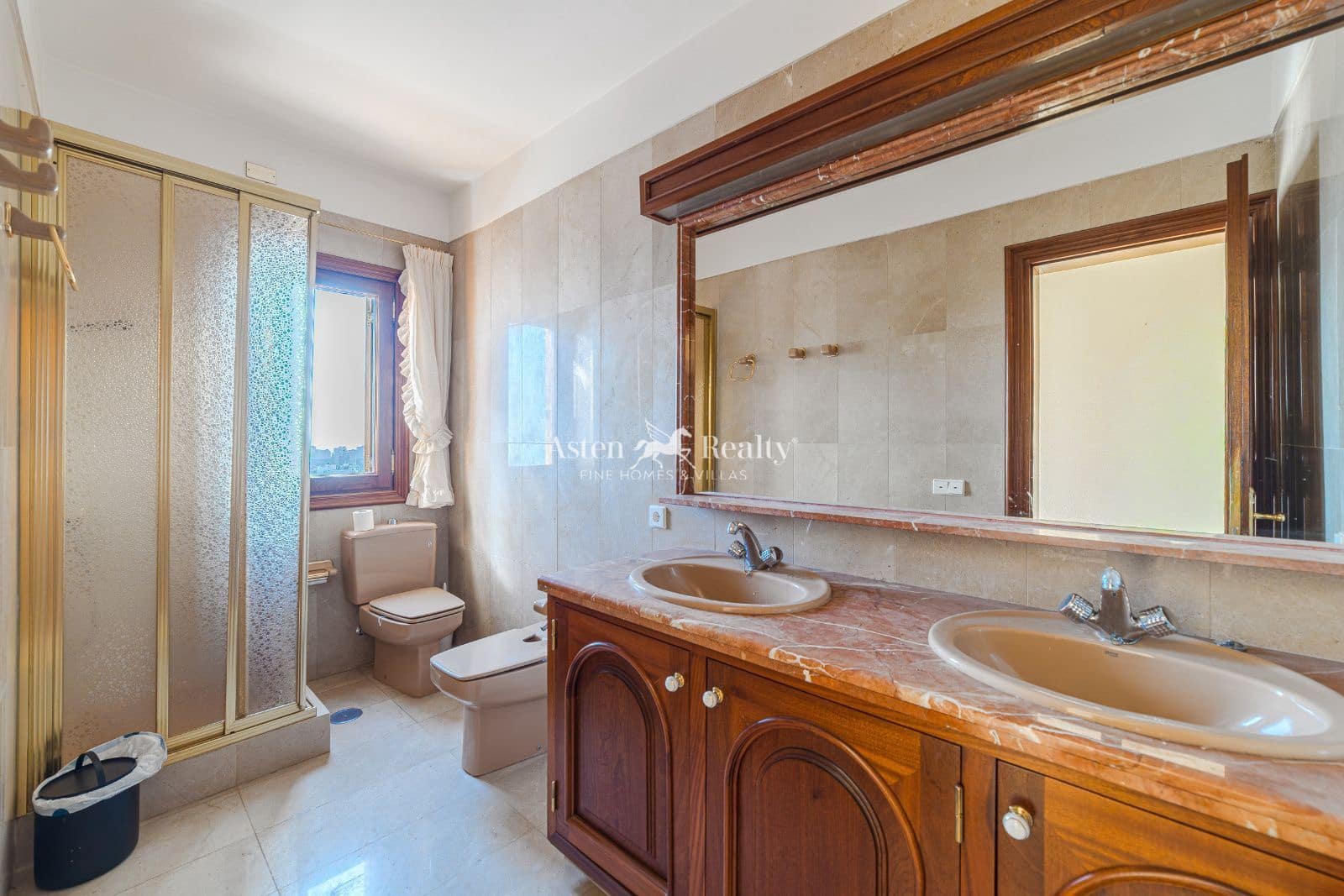 8 chambre Villa/Maison à vendre à Santa Cruz de Tenerife avec piscine garage - 2 490 000 € (Ref: 9421730)