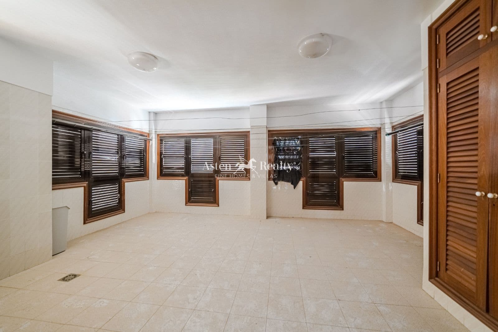 8 chambre Villa/Maison à vendre à Santa Cruz de Tenerife avec piscine garage - 2 490 000 € (Ref: 9421730)