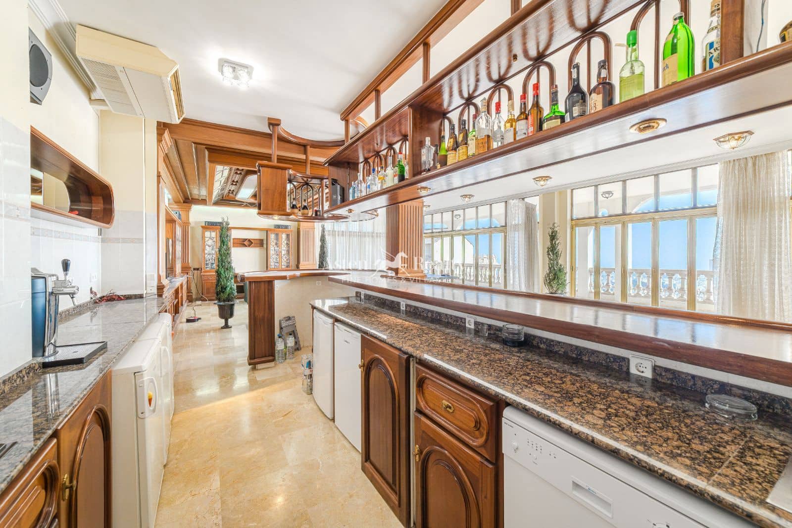 8 chambre Villa/Maison à vendre à Santa Cruz de Tenerife avec piscine garage - 2 490 000 € (Ref: 9421730)