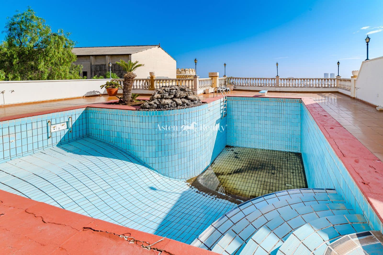 8 chambre Villa/Maison à vendre à Santa Cruz de Tenerife avec piscine garage - 2 490 000 € (Ref: 9421730)