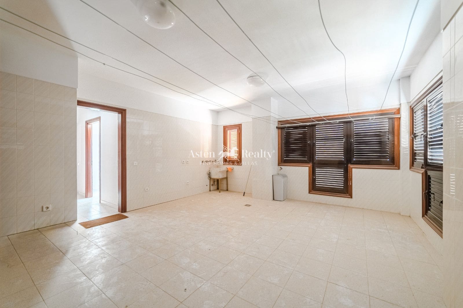 8 makuuhuone Huvila myytävänä paikassa Santa Cruz de Tenerife mukana uima-altaan 
autotalli - 2 490 000 € (Ref: 9421730)