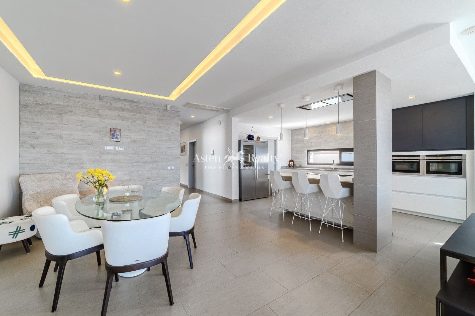 5 sovrum Hus till salu i Torviscas med pool garage - 2 950 000 € (Ref: 9426706)