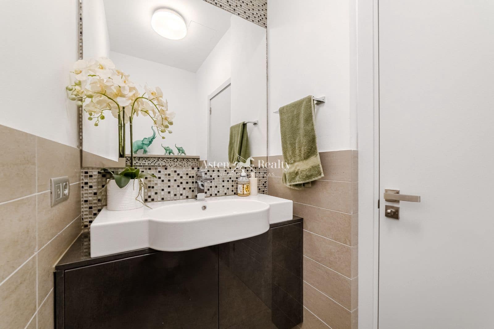 5 sovrum Hus till salu i Torviscas med pool garage - 2 950 000 € (Ref: 9426706)