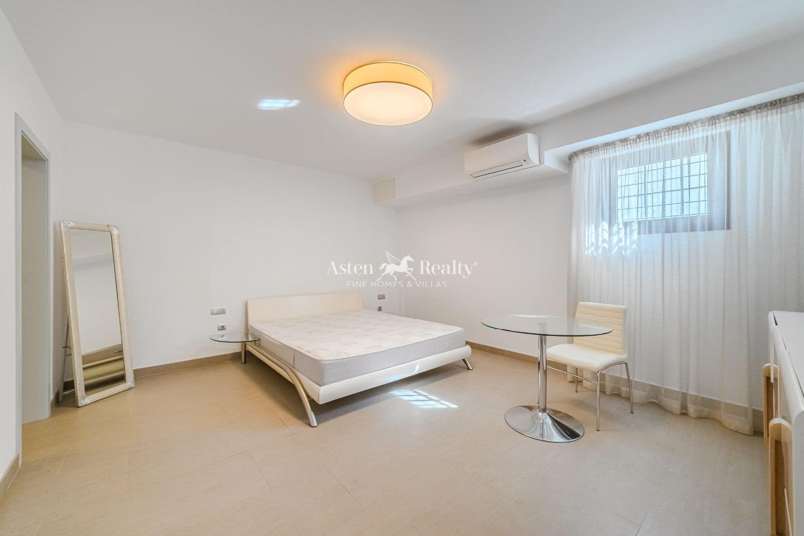 5 sovrum Hus till salu i Torviscas med pool garage - 2 950 000 € (Ref: 9426706)