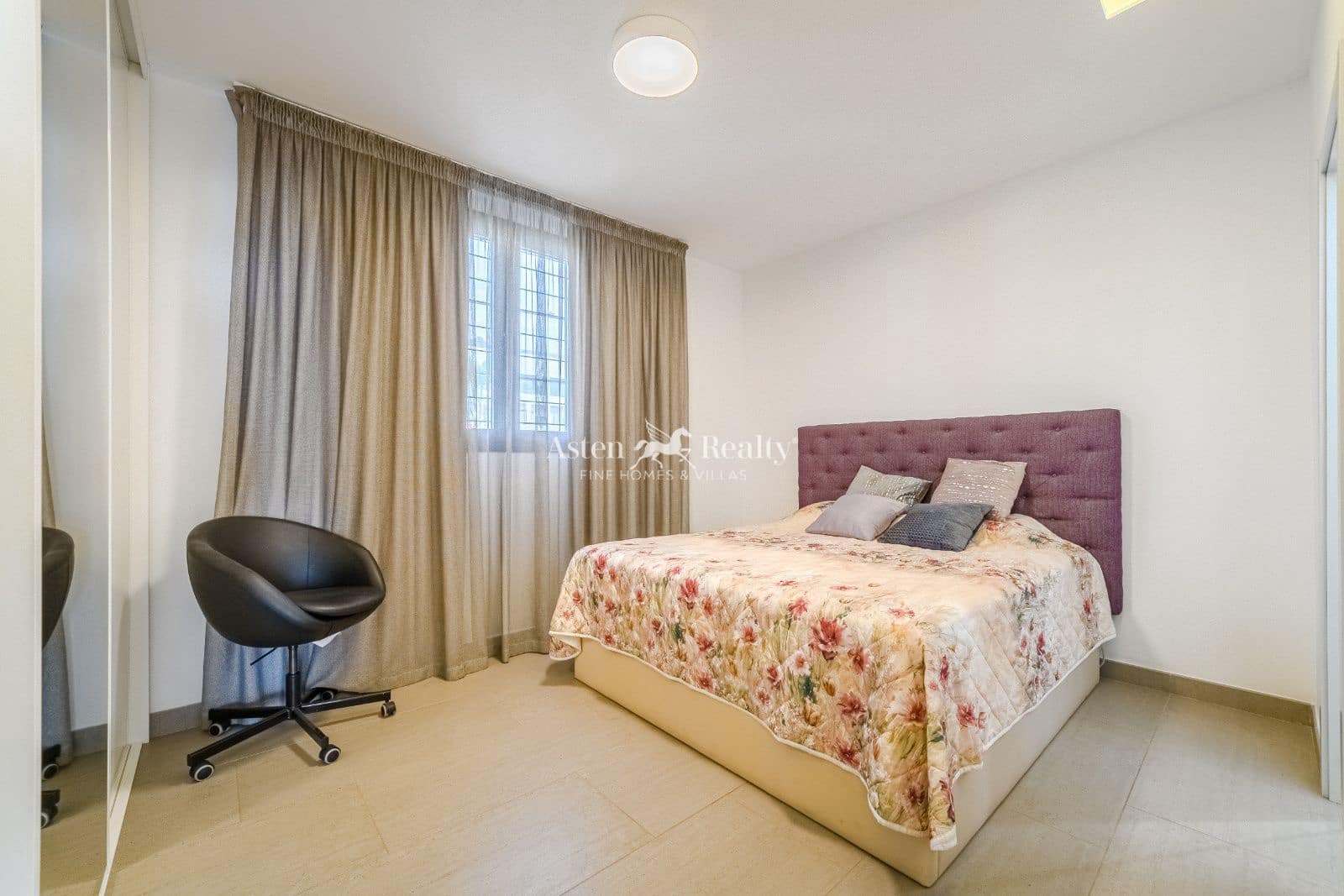 5 sovrum Hus till salu i Torviscas med pool garage - 2 950 000 € (Ref: 9426706)