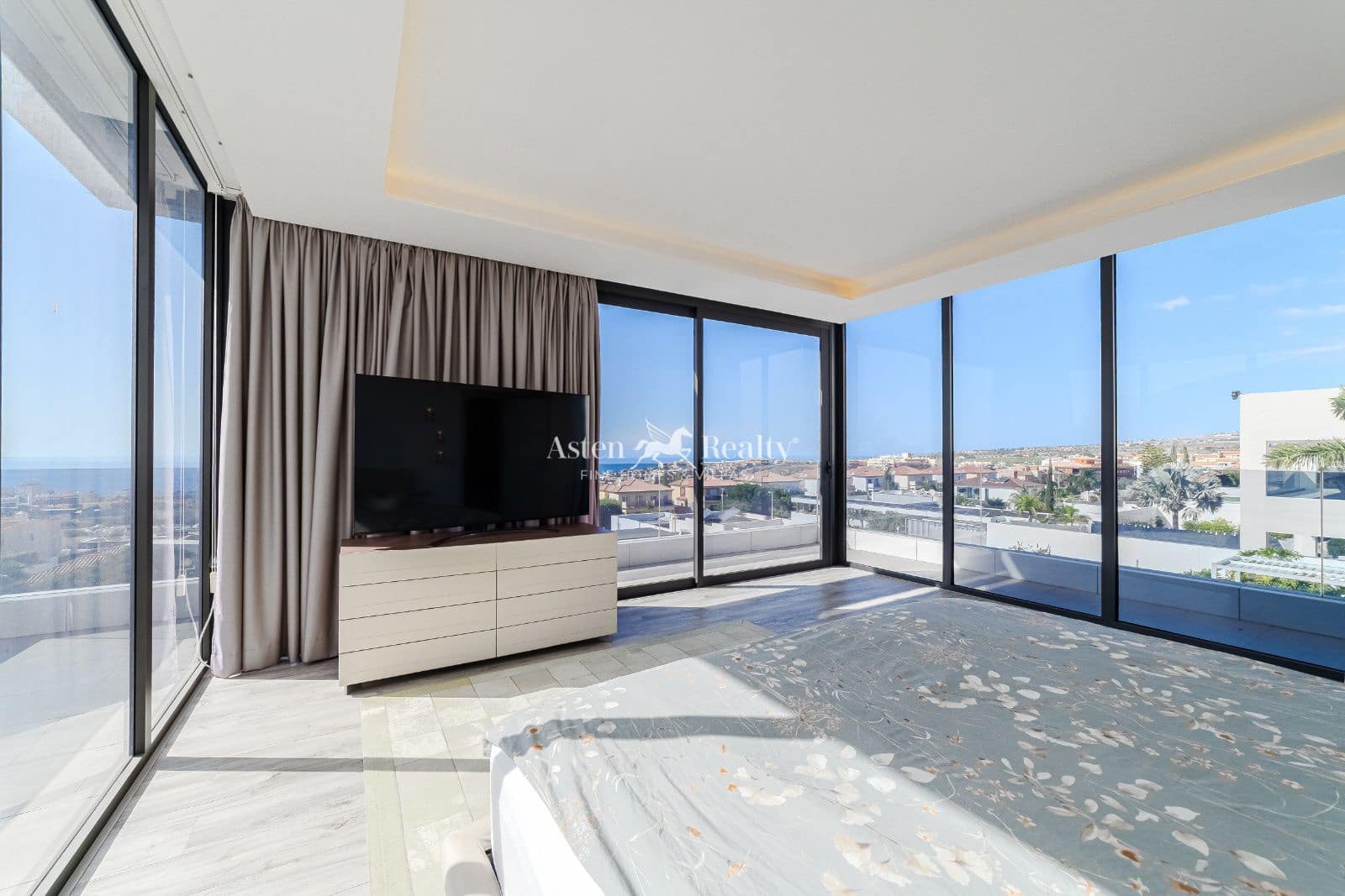 5 sovrum Hus till salu i Torviscas med pool garage - 2 950 000 € (Ref: 9426706)