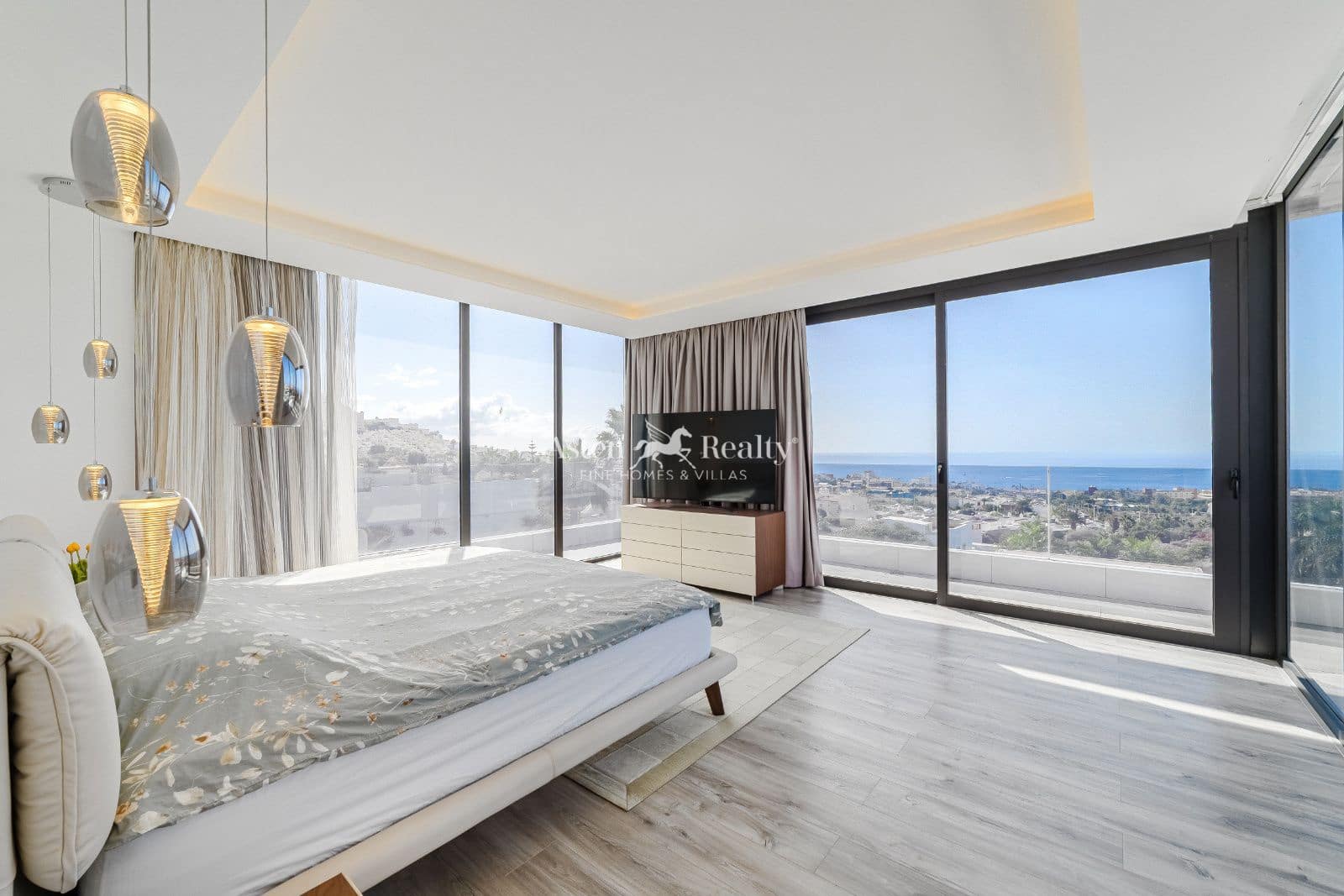 5 sovrum Hus till salu i Torviscas med pool garage - 2 950 000 € (Ref: 9426706)