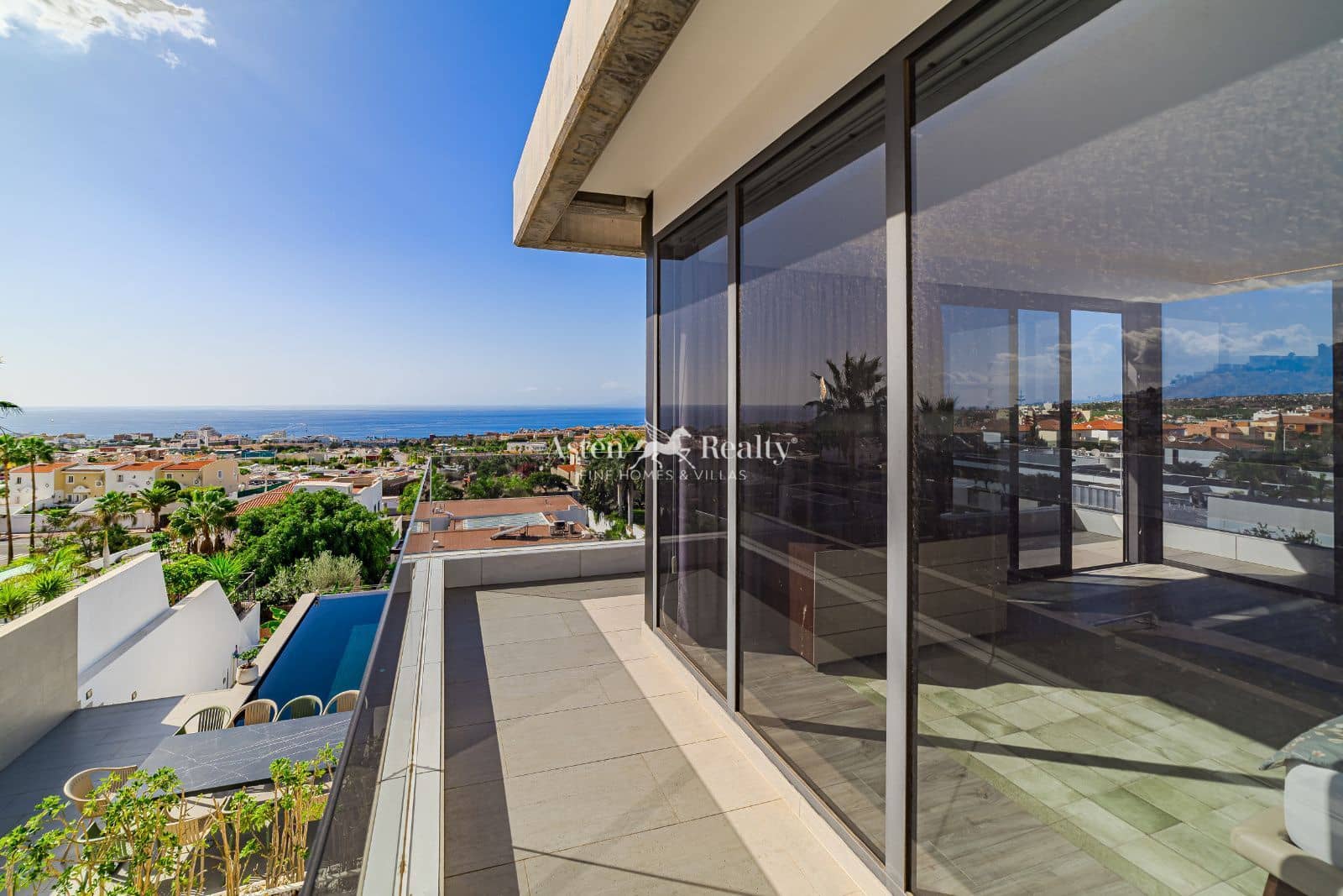 5 sovrum Hus till salu i Torviscas med pool garage - 2 950 000 € (Ref: 9426706)