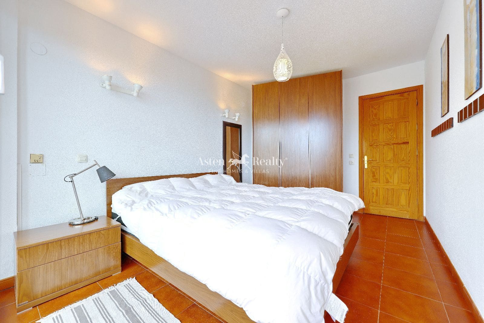 27 bedroom Restaurant/Bar for sale in Chayofa with garage - € 3,500,000 (Ref: 9432743)