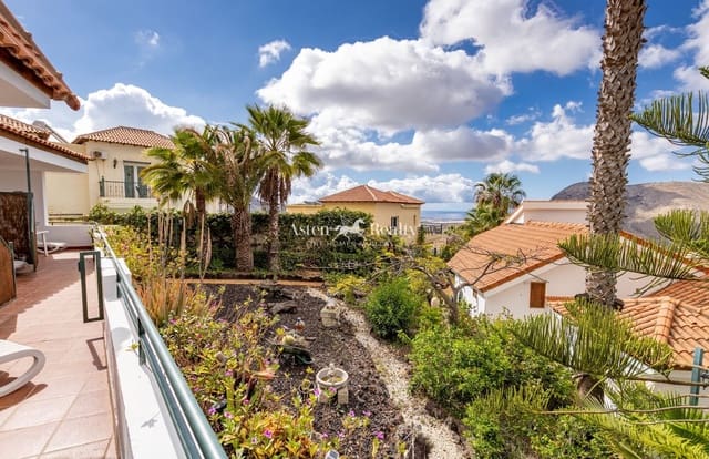 27 soverom Restaurant/Bar til salgs i Chayofa, Arona med garasje - € 3 500 000 (Ref: 9432743)