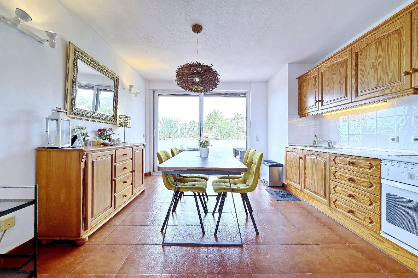 27 bedroom Restaurant/Bar for sale in Chayofa with garage - € 3,500,000 (Ref: 9432743)