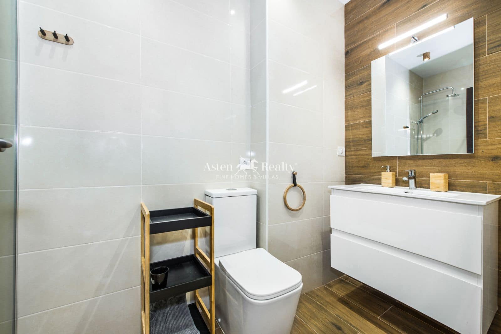 2 soveværelse Lejlighed til salg i El Medano - € 259.500 (Ref: 9432812)