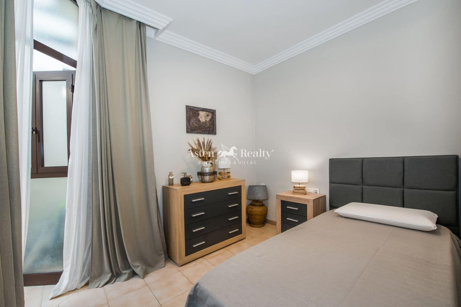 2 soveværelse Lejlighed til salg i El Medano - € 259.500 (Ref: 9432812)