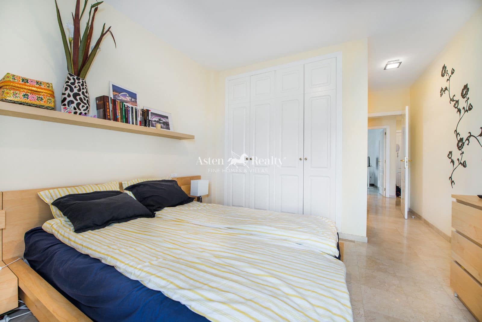 2 slaapkamer Flat te koop in Palm-Mar met zwembad garage - € 359.000 (Ref: 9436314)