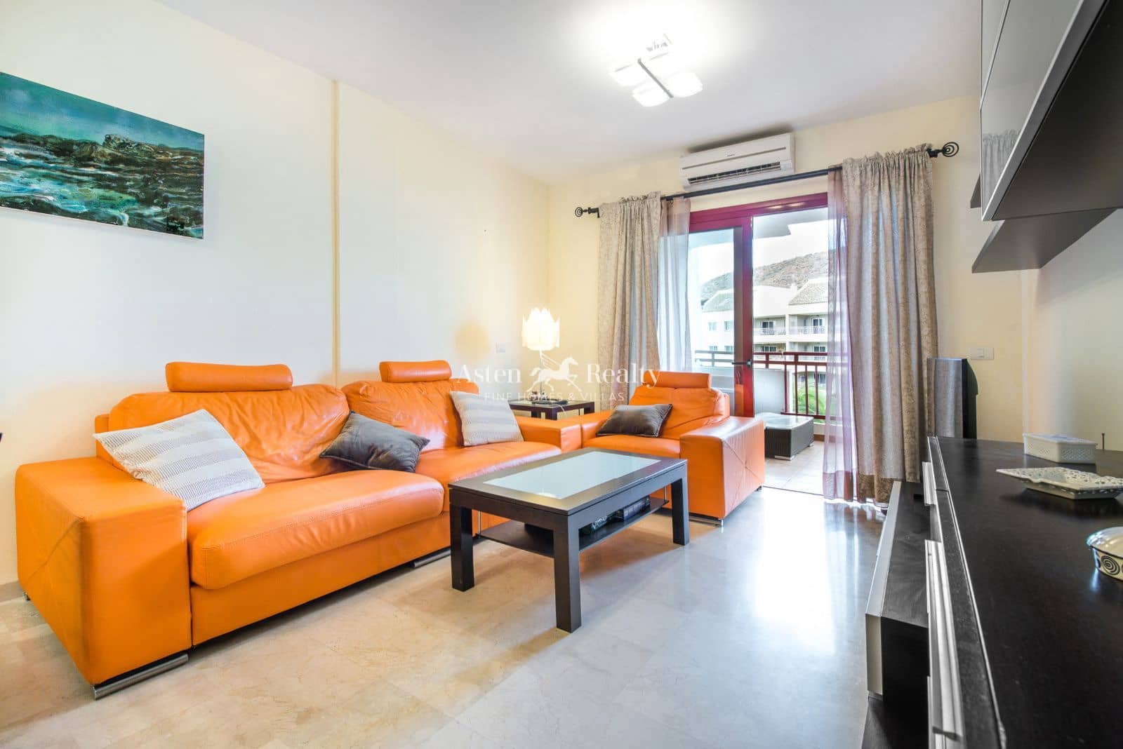2 slaapkamer Flat te koop in Palm-Mar met zwembad garage - € 359.000 (Ref: 9436314)