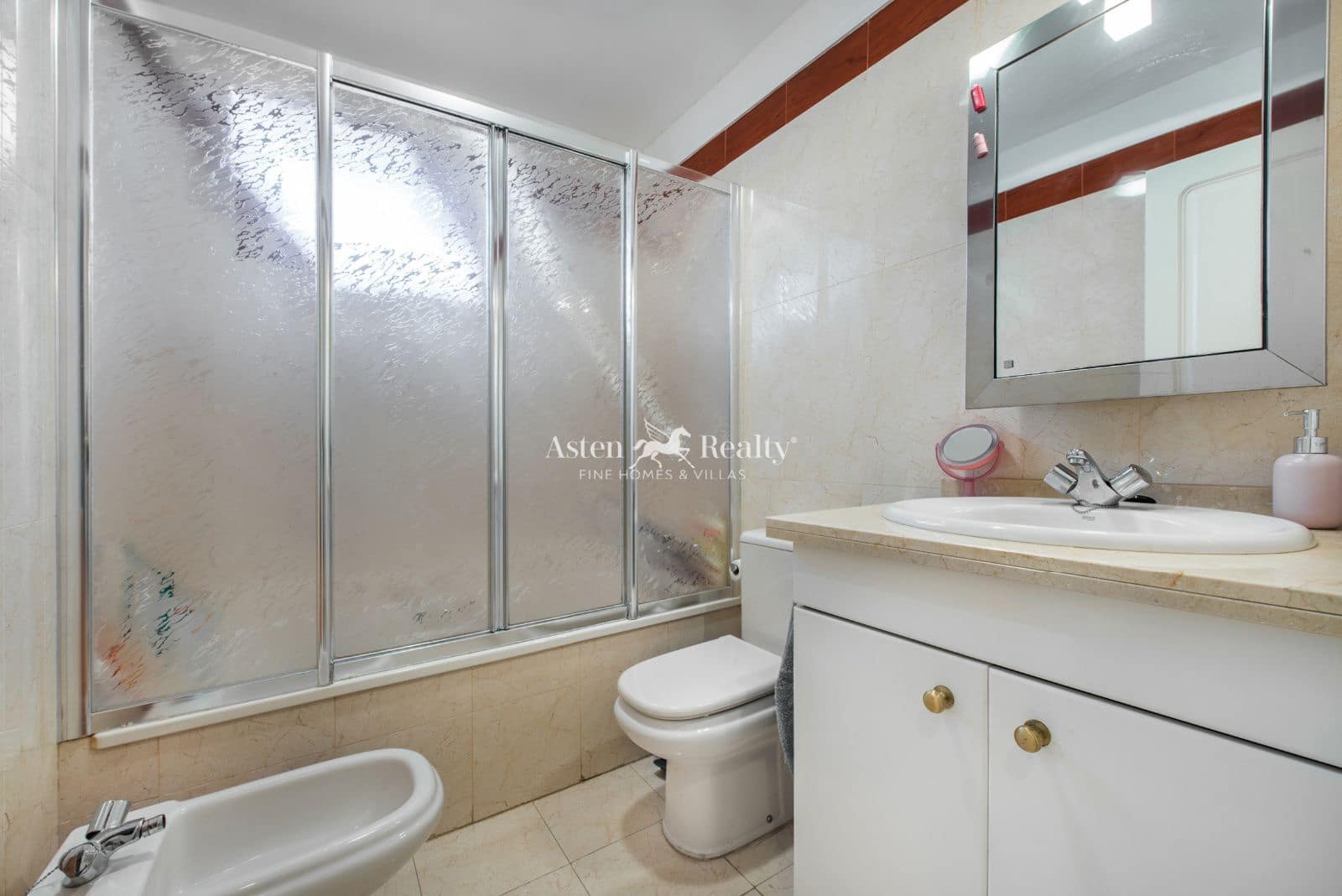 2 slaapkamer Flat te koop in Palm-Mar met zwembad garage - € 359.000 (Ref: 9436314)