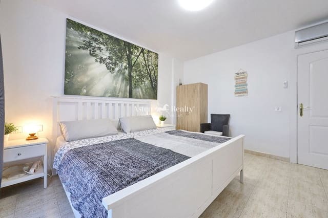 1 slaapkamer Flat te koop in Los Cristianos, Arona met zwembad - € 370.000 (Ref: 9445443)