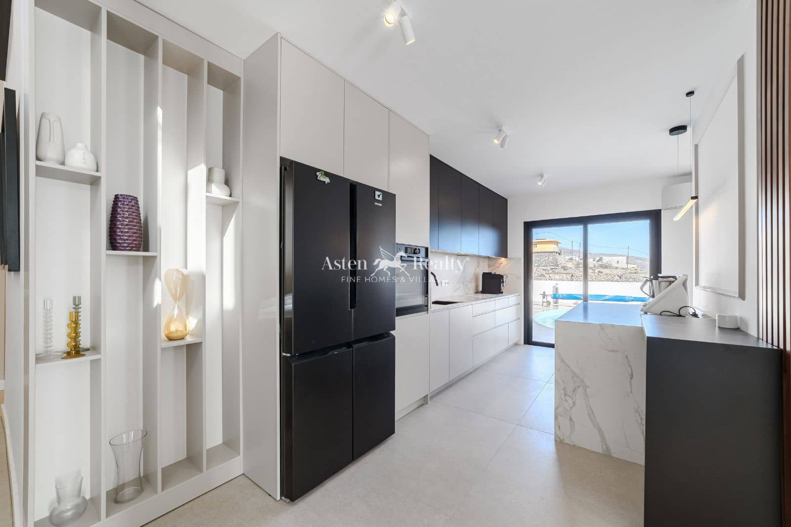 4 soverom Hus til salgs i Candelaria med svømmebasseng garasje - € 990 000 (Ref: 9447203)