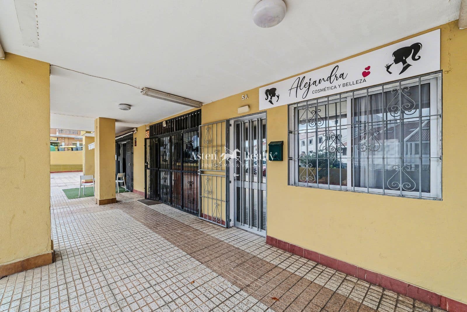 Bedrijf te koop in Los Cristianos - € 280.000 (Ref: 9447297)