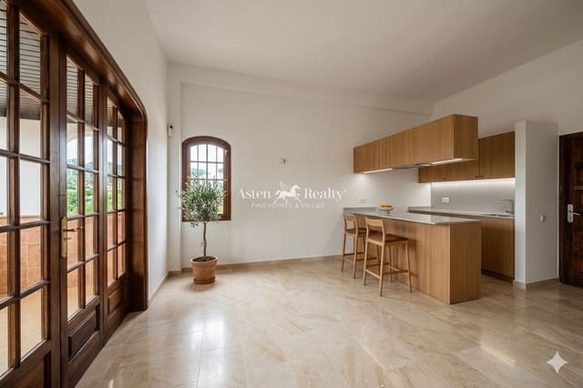 3 soveværelse Lejlighed til salg i Los Cristianos, Arona - € 365.000 (Ref: 9447298)