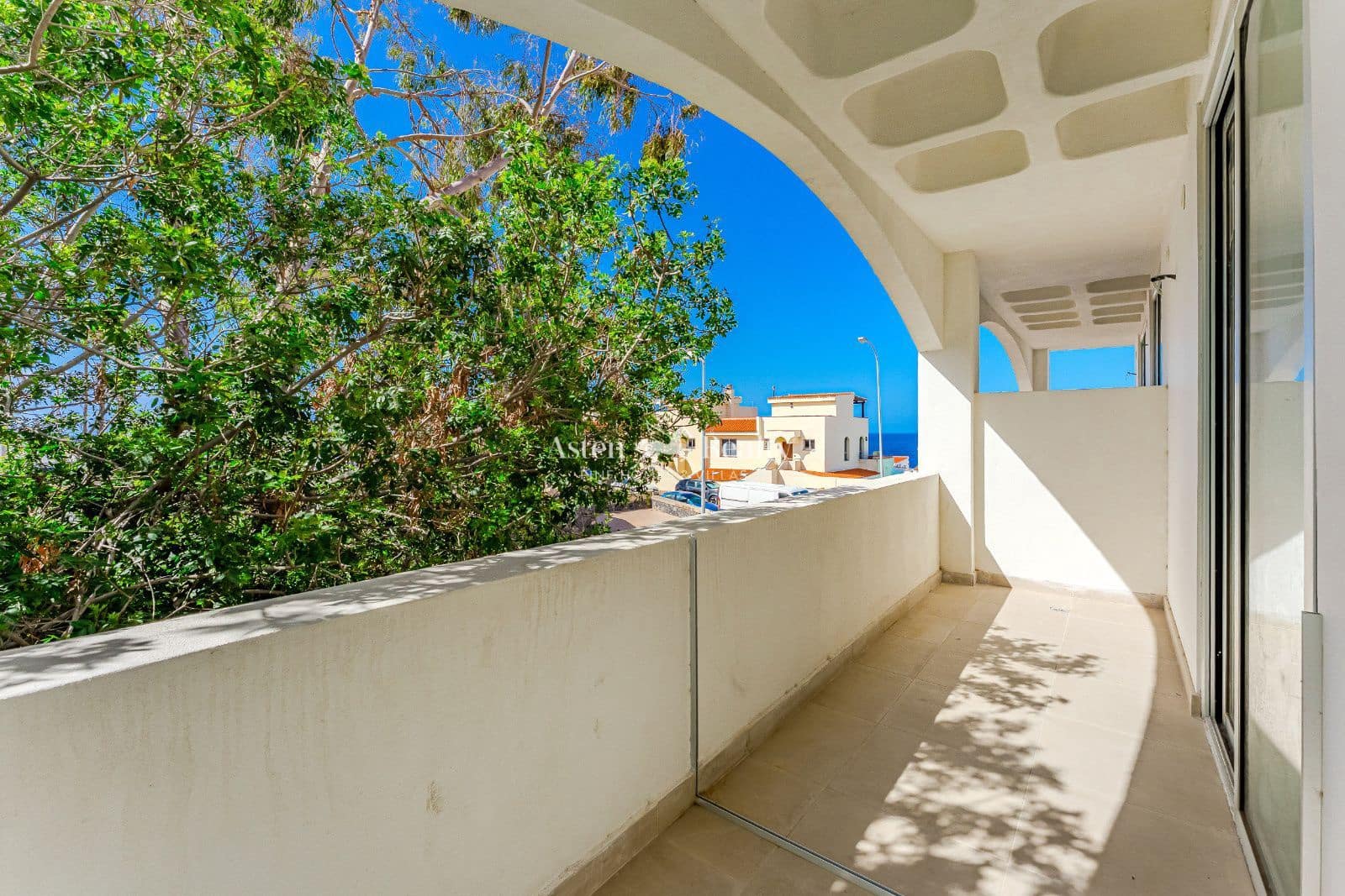 Flat te koop in Callao Salvaje - € 155.000 (Ref: 9450908)