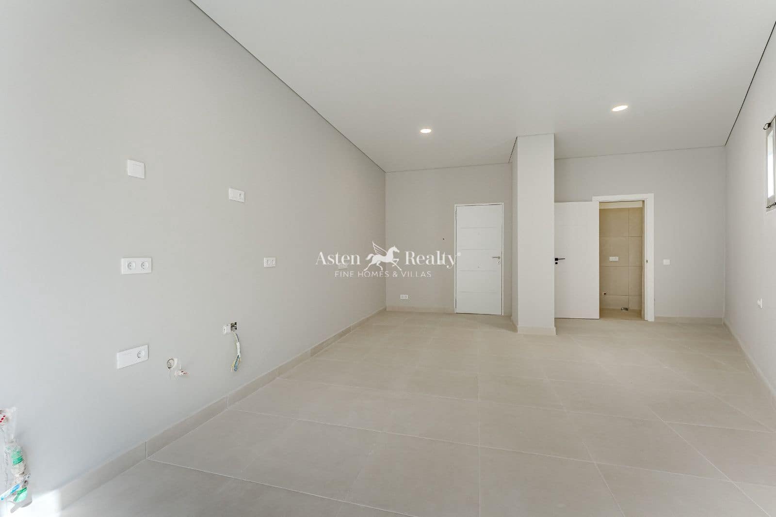 Flat te koop in Callao Salvaje - € 147.000 (Ref: 9450910)