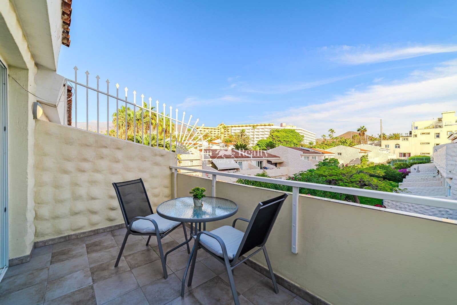 Flat te koop in Playa de las Americas - € 200.000 (Ref: 9450911)