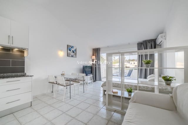 Flat te koop in Playa de las Americas, Arona - € 200.000 (Ref: 9450911)