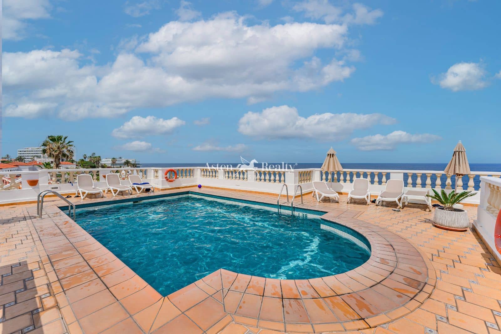 1 slaapkamer Flat te koop in Puerto de la Cruz met zwembad - € 219.500 (Ref: 9451408)