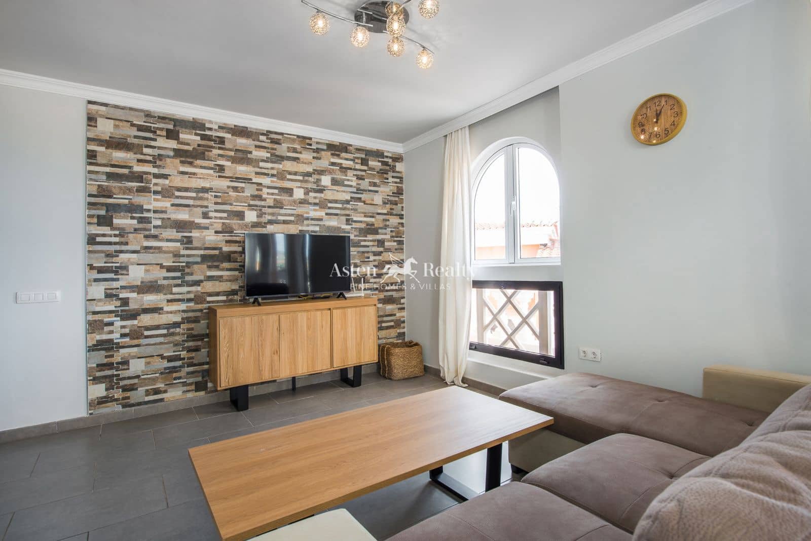 2 soveværelse Byhus til salg i Costa Adeje med swimmingpool - € 499.000 (Ref: 9451517)