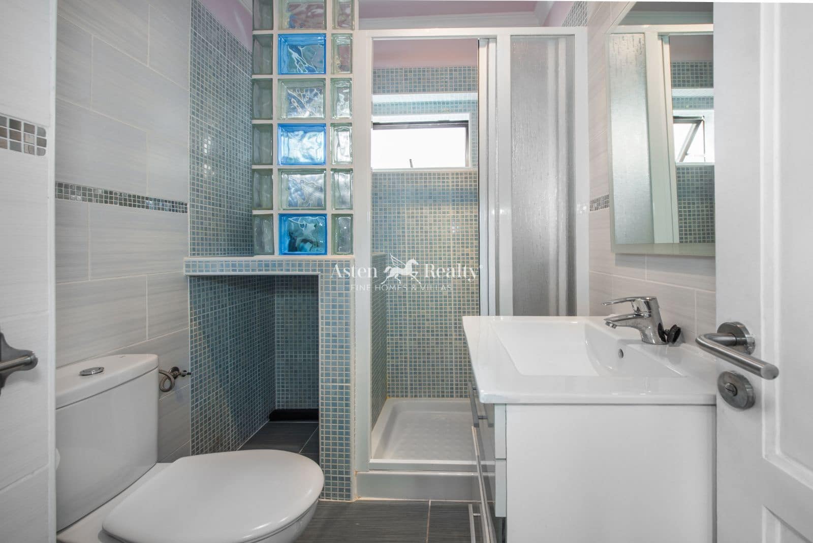 2 soveværelse Byhus til salg i Costa Adeje med swimmingpool - € 499.000 (Ref: 9451517)