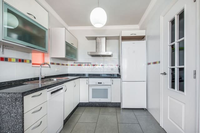 2 soveværelse Byhus til salg i San Eugenio Alto, Adeje med swimmingpool - € 499.000 (Ref: 9451517)