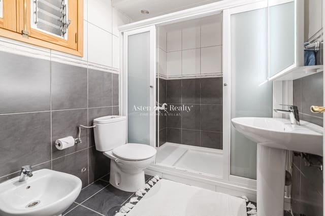 3 sovrum Lägenhet till salu i San Eugenio Bajo, Adeje med pool - 570 000 € (Ref: 9457843)