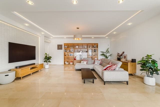 5 bedroom Townhouse for sale in Torviscas, Adeje with pool garage - € 2,300,000 (Ref: 9462834)