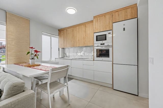 2 quarto Apartamento para venda em Golf del Sur, San Miguel de Abona com piscina garagem - 370 000 € (Ref: 9462939)