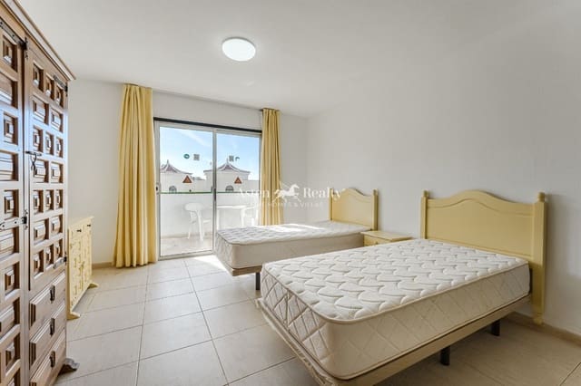 1 slaapkamer Flat te koop in Los Gigantes, Santiago del Teide met zwembad - € 180.000 (Ref: 9465967)