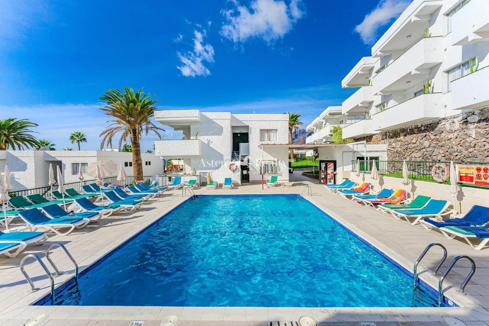 1 slaapkamer Flat te koop in Los Gigantes met zwembad - € 180.000 (Ref: 9465967)