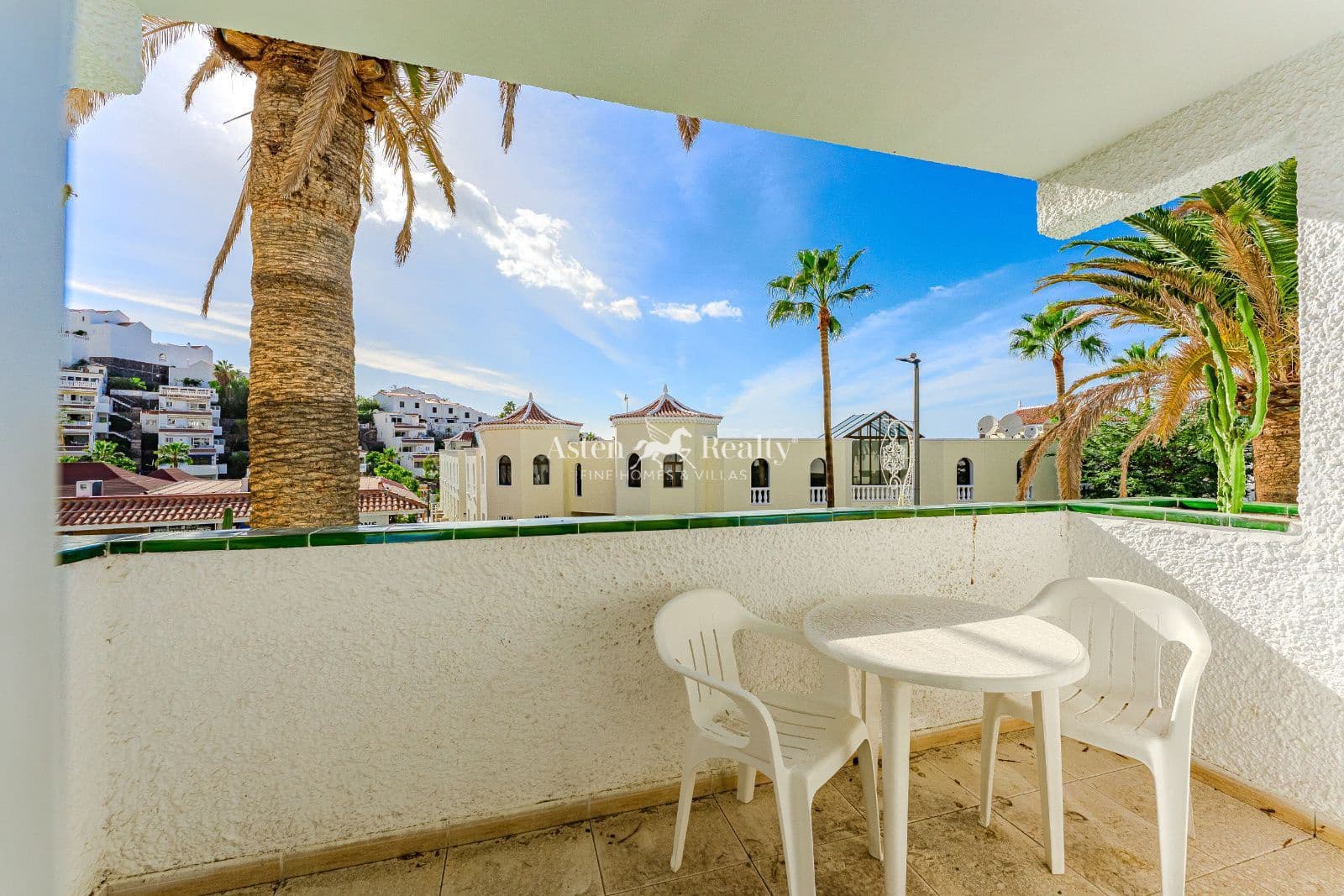 1 slaapkamer Flat te koop in Los Gigantes met zwembad - € 180.000 (Ref: 9465967)