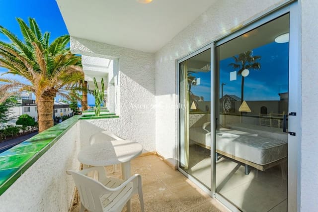 1 slaapkamer Flat te koop in Los Gigantes, Santiago del Teide met zwembad - € 180.000 (Ref: 9465967)
