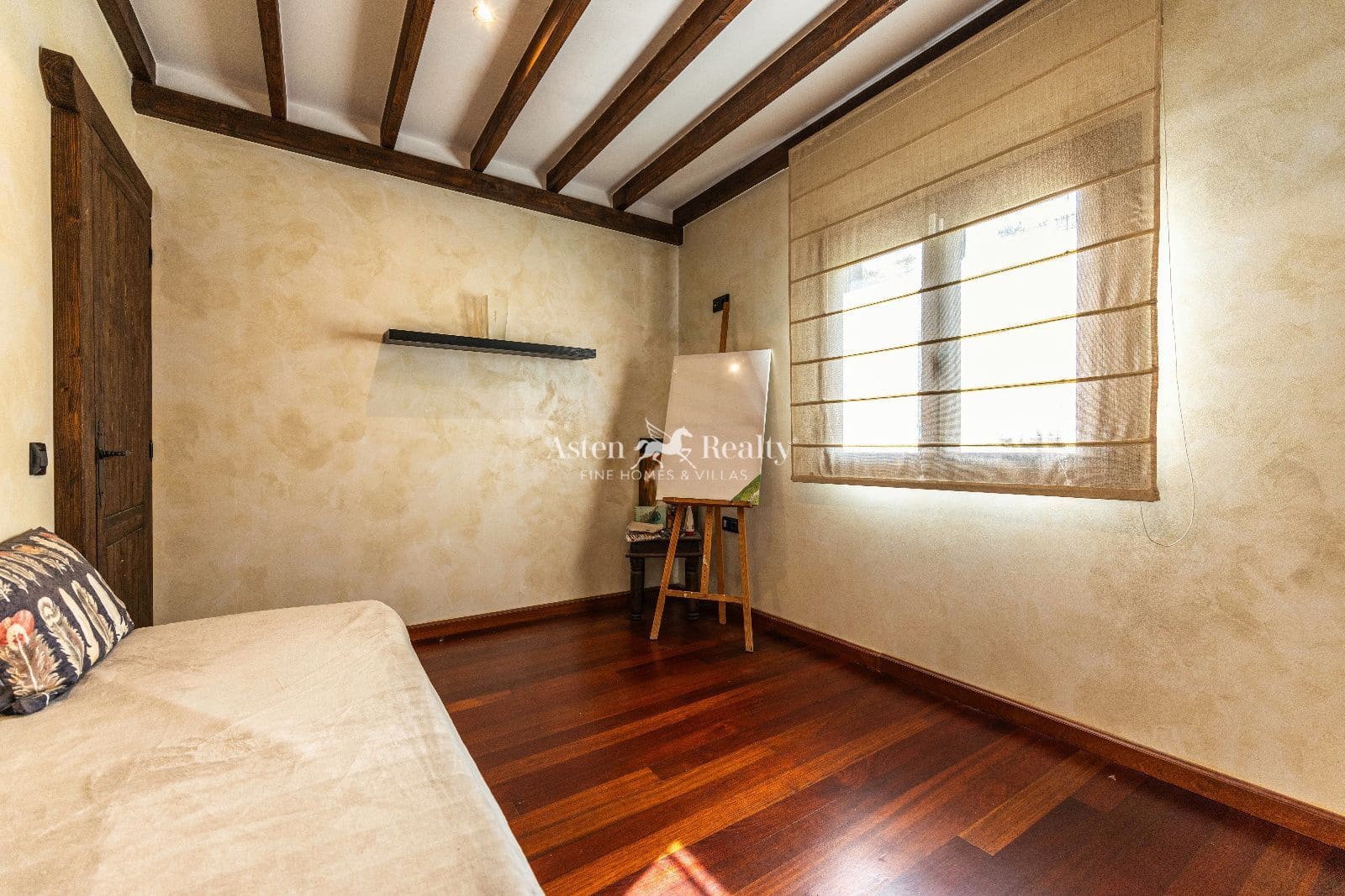 3 bedroom Bungalow for sale in Candelaria with garage - € 490,000 (Ref: 9468836)