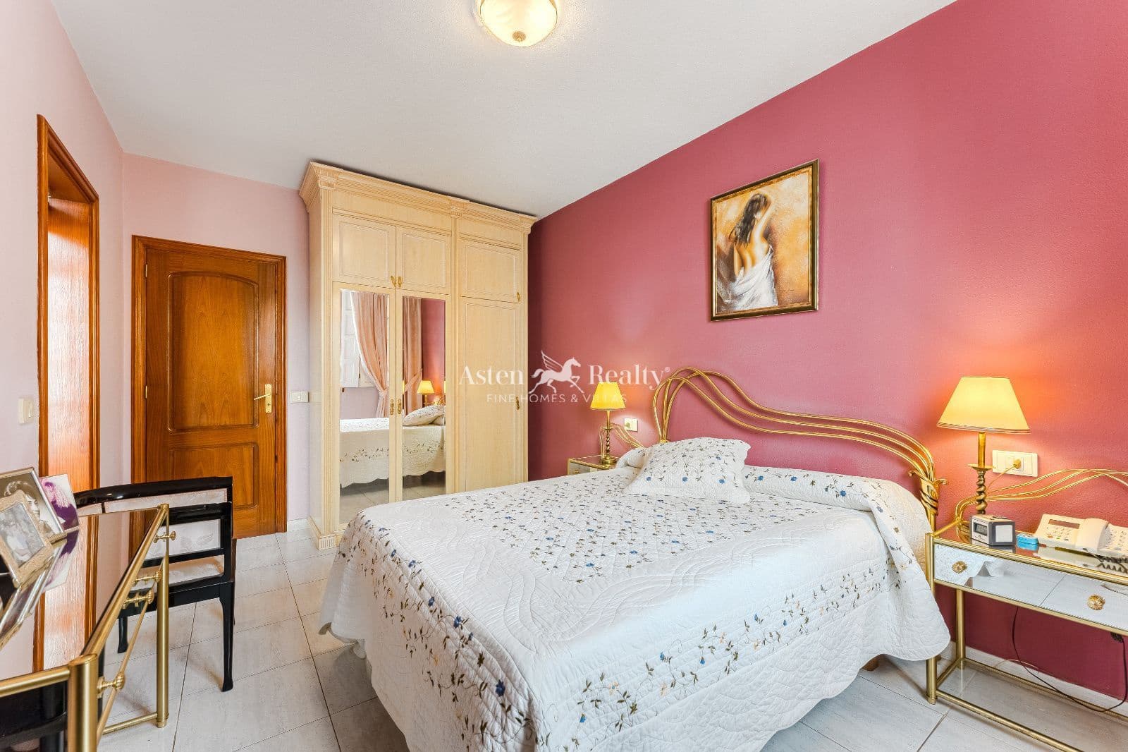 Casa de 3 habitaciones en Las Galletas en venta con garaje - 399.000 € (Ref: 9471587)