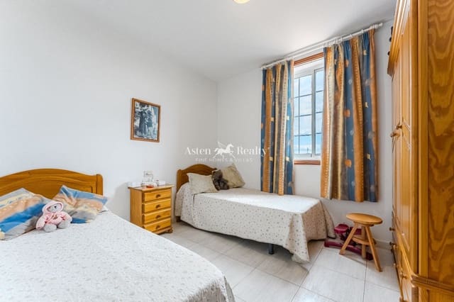 Casa de 3 habitaciones en Las Galletas, Arona en venta con garaje - 399.000 € (Ref: 9471587)