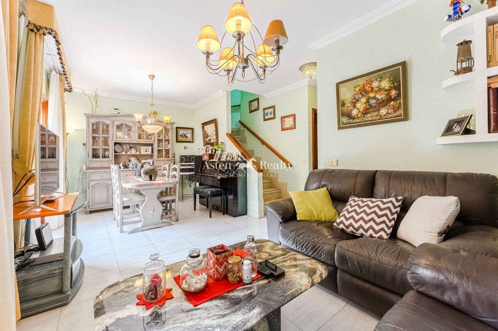 Casa de 3 habitaciones en Las Galletas en venta con garaje - 399.000 € (Ref: 9471587)