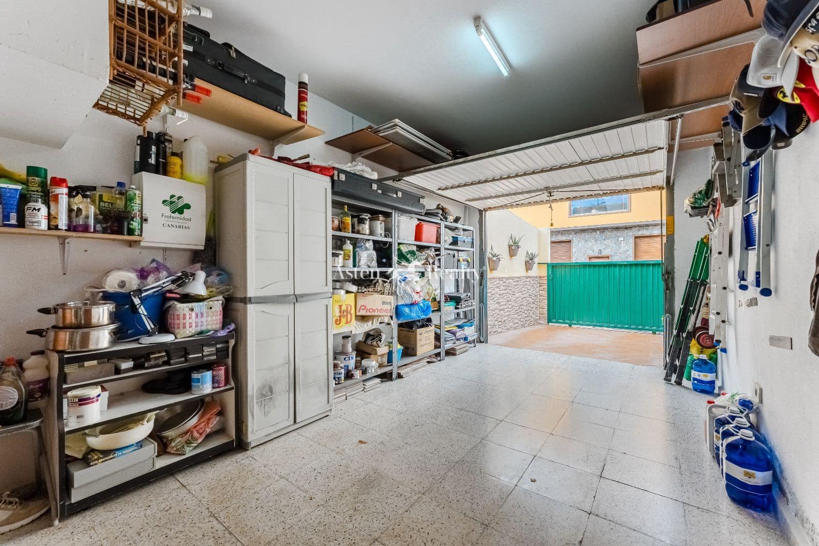 Casa de 3 habitaciones en Las Galletas en venta con garaje - 399.000 € (Ref: 9471587)