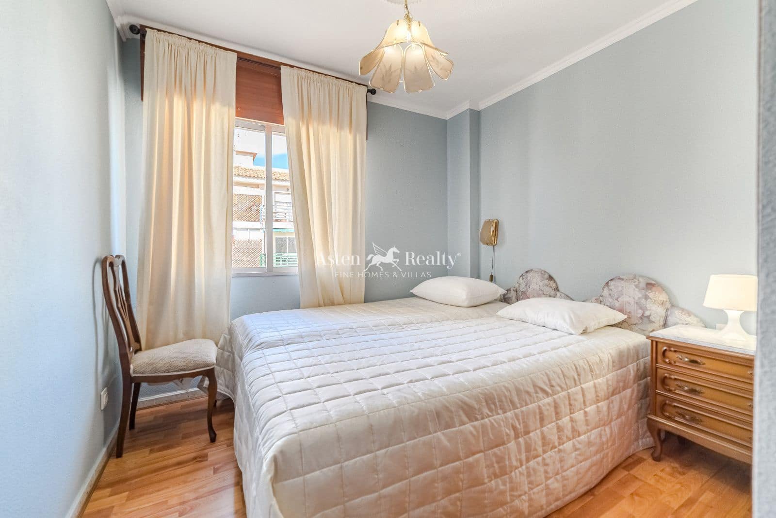 3 chambre Appartement à vendre à Los Cristianos avec piscine garage - 415 000 € (Ref: 9473315)