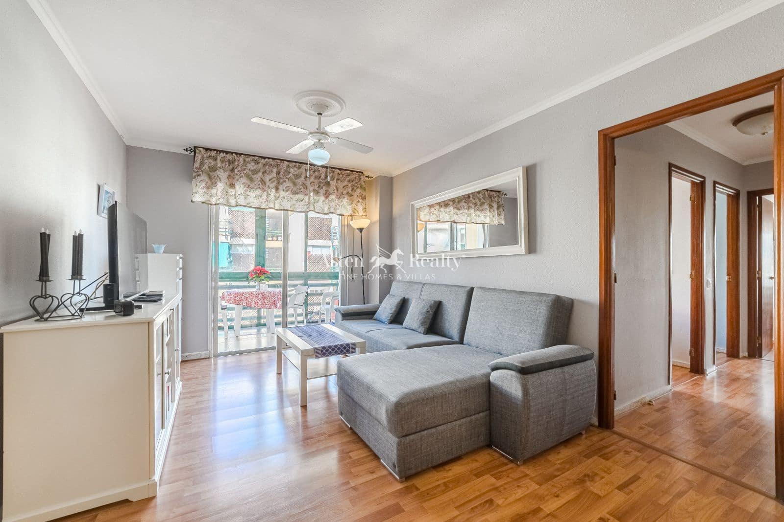 3 chambre Appartement à vendre à Los Cristianos avec piscine garage - 415 000 € (Ref: 9473315)